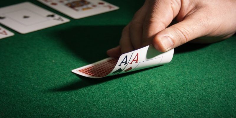 Quy tắc cơ bản khi chơi Poker 2 lá như thế nào?